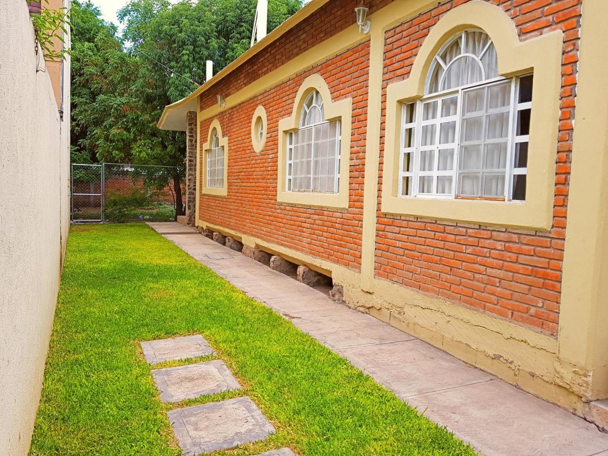 Villa Casa Cerca De La Media Luna à Río Verde Extérieur photo
