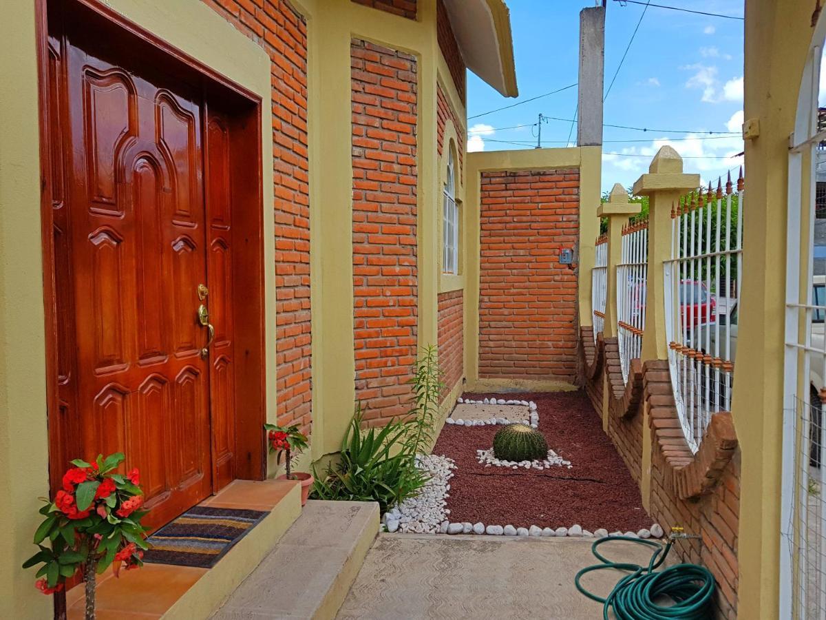 Villa Casa Cerca De La Media Luna à Río Verde Extérieur photo